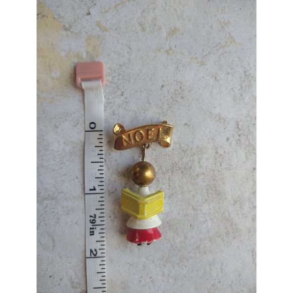 Vintage Noel Christmas Caroler Dangle Pin Cute - Picture 4 of 5
